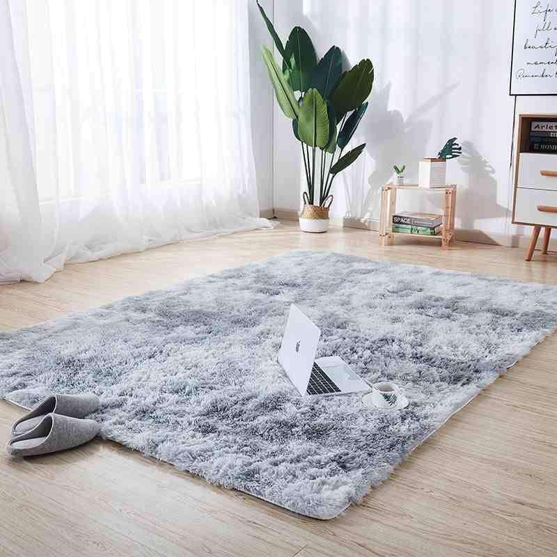 SMTE Light Rug Fluffy Carpet - Grey with keychain