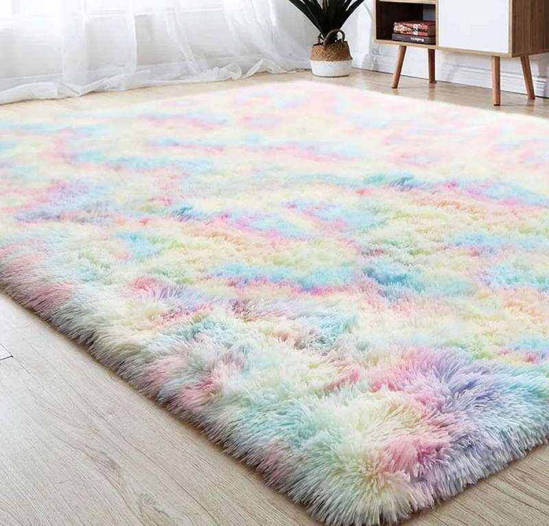 SMTE Fluffy Carpet/Rug- Rainbow with keychain