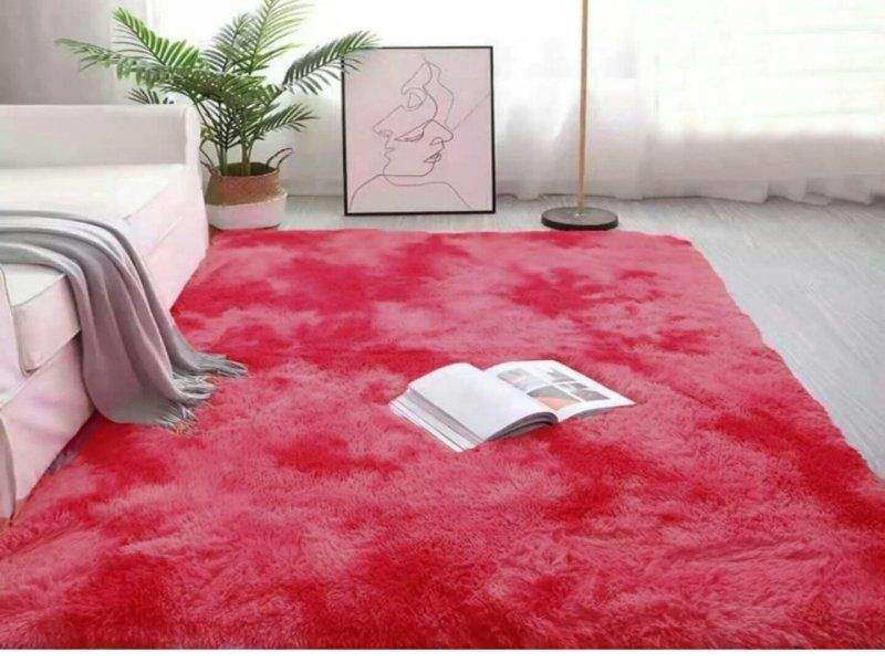 SMTE Red Shadded Fluffy Rug - 200x150 with keychain