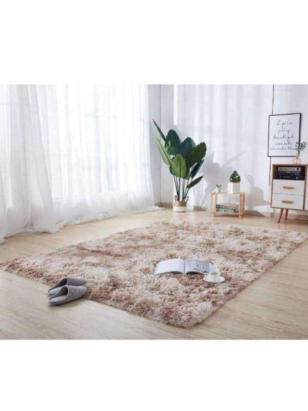 SMTE Large Quality Fluffy Carpet/Rug - Brown with keychain
