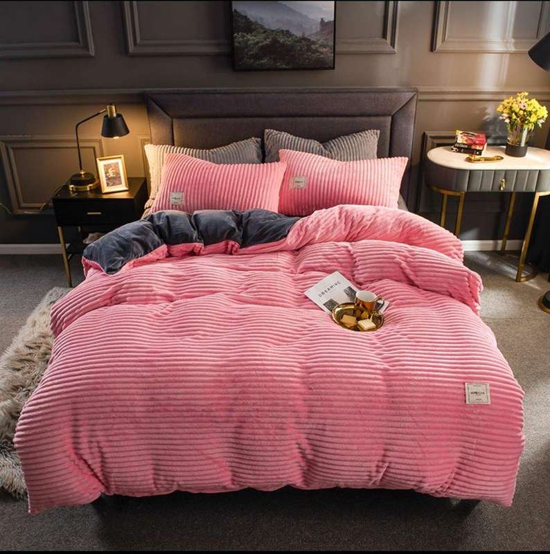 SMTE Striped Duvet Cover Set - Pink with keychain