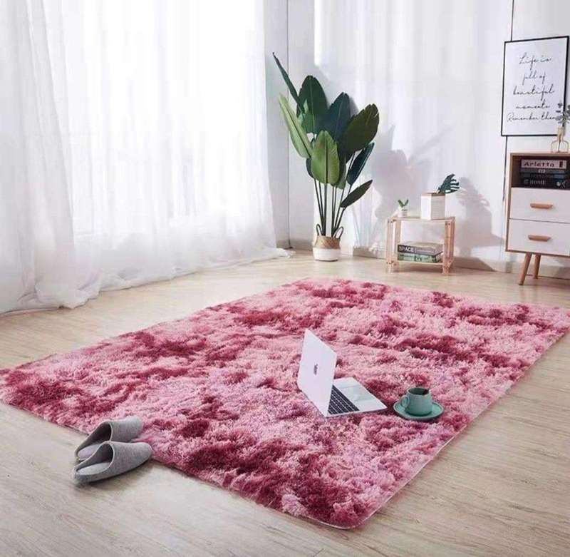 SMTE Large Premium Fluffy Carpet/Rug - 200 x 150 cm - Cherry Mix with keychain