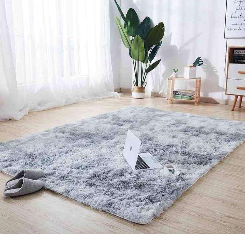 SMTE Large Premium Fluffy Carpet/Rug - 200 x 150 cm - Silver & Grey with keychain