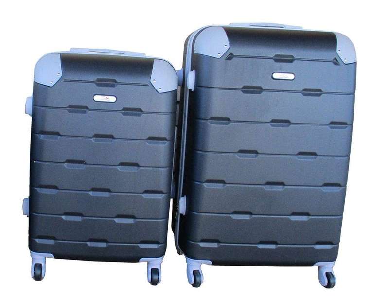 SMTE 2 Piece Luggage Set - Black with keychain
