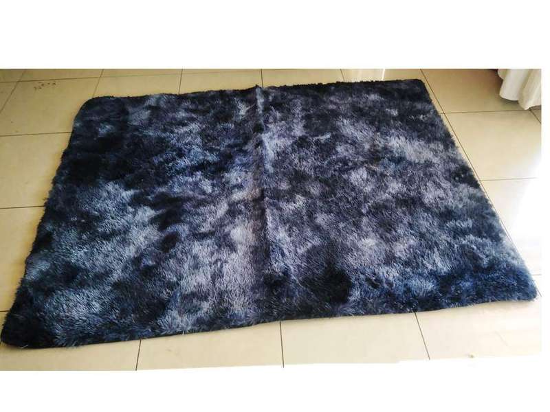 SMTE Grey Blue Fluffy Rug with keychain