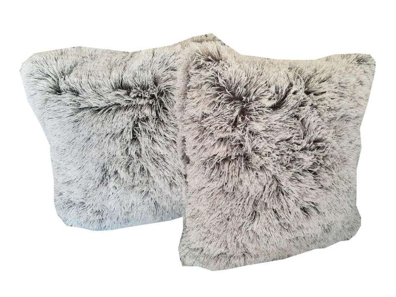 SMTE Fluffy Scatter Cushions - Set of 2 - with keychain