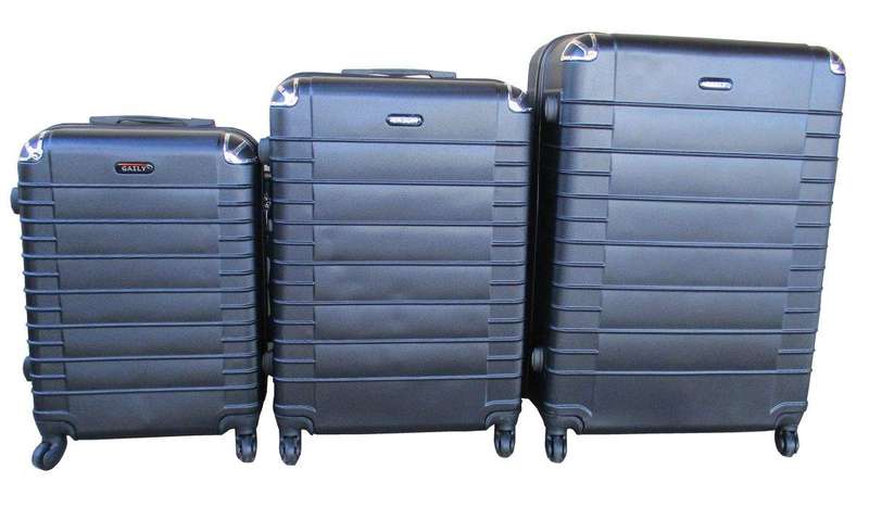 SMTE 3 Piece Holiday Luggage Set - 30 inch - Black with keychain