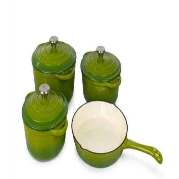 SMTE Green 7 piece cast iron pot with keychain