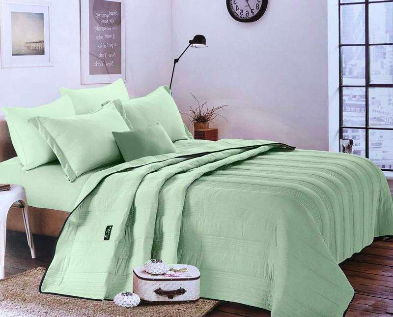 SMTE Quilt King Size 4 Piece Pre-washed Bedspread Set - Light Green with keychain