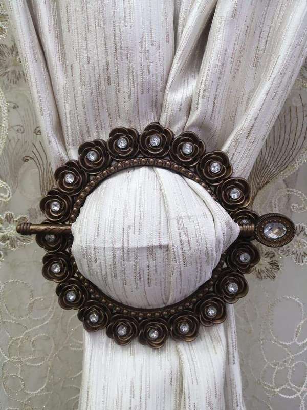 SMTE Curtain Holder Set (4 Pairs) - Brown with keychain