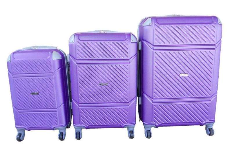 SMTE 3 Piece Hard Outer Shell Luggage Set - Purple with keychain