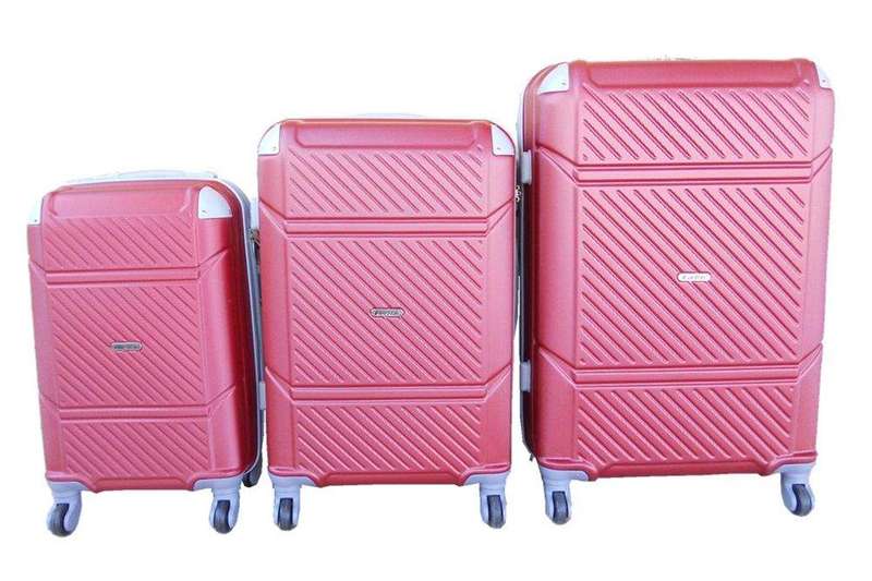 SMTE 3 Piece Hard Outer Shell Luggage Set - Red with keychain