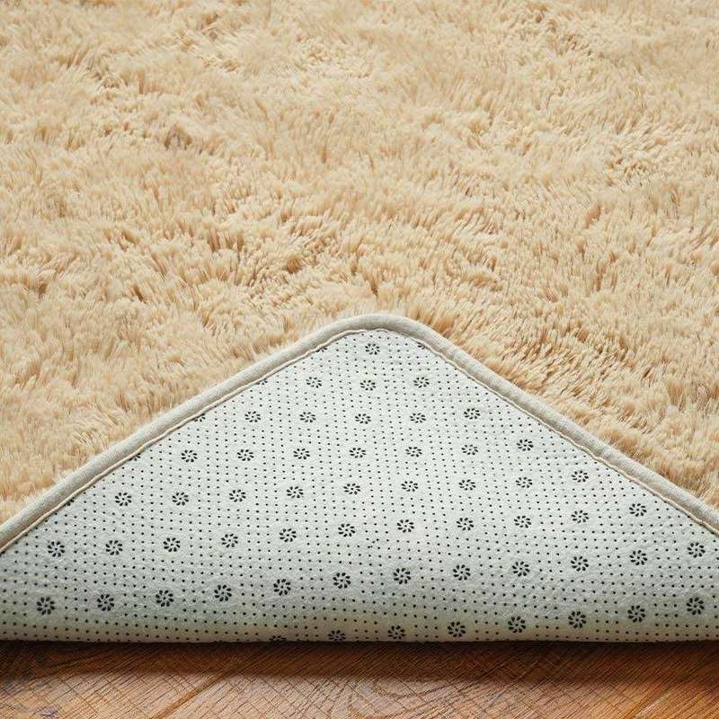 SMTE Light fluffy shaggy rug/carpet - Beige with keychain