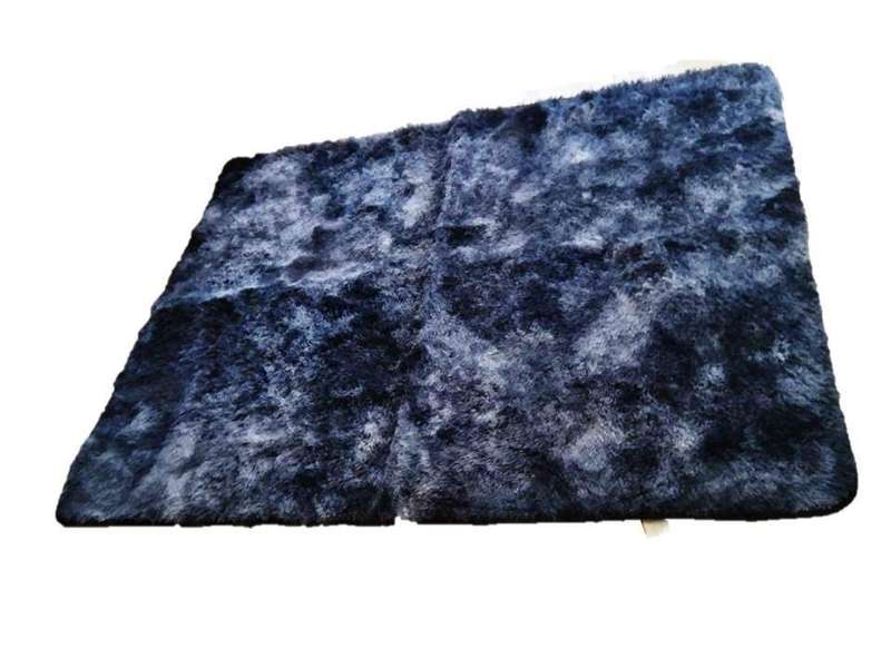 SMTE Fluffy Rug Carpet with keychain