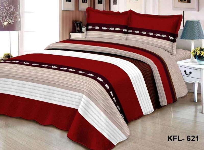 SMTE 5 Piece Quilt Set Lined Bedspread Set with keychain