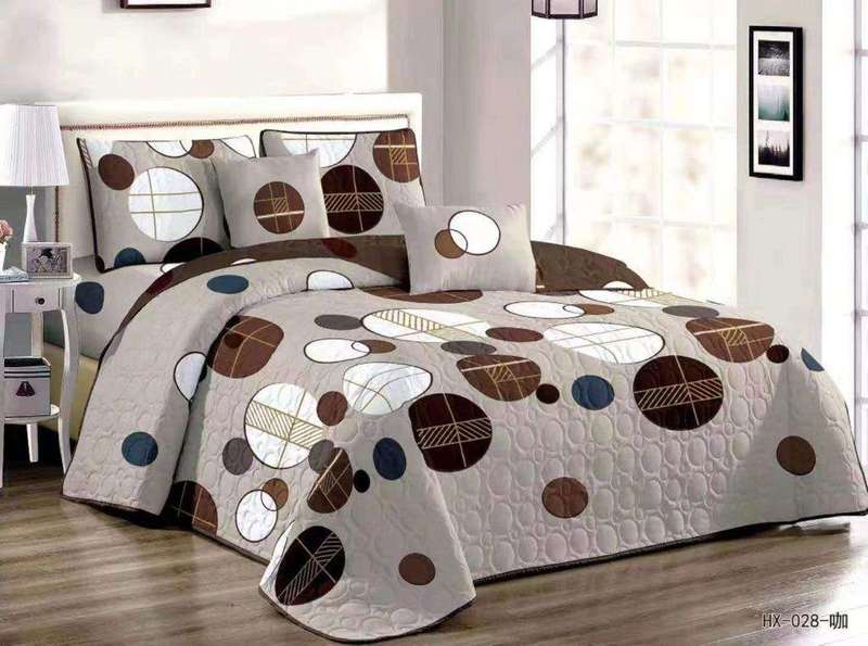SMTE 5 Pcs Polka Dot Quilt Bedspread Set with keychain