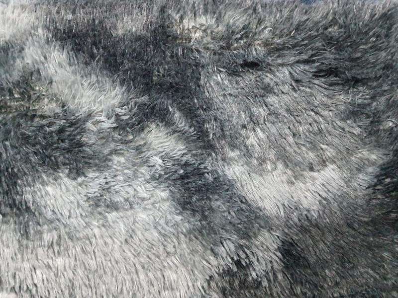 SMTE Fluffy Non Slip Rug 1.5 by 2 meter - Light Grey White with keychain