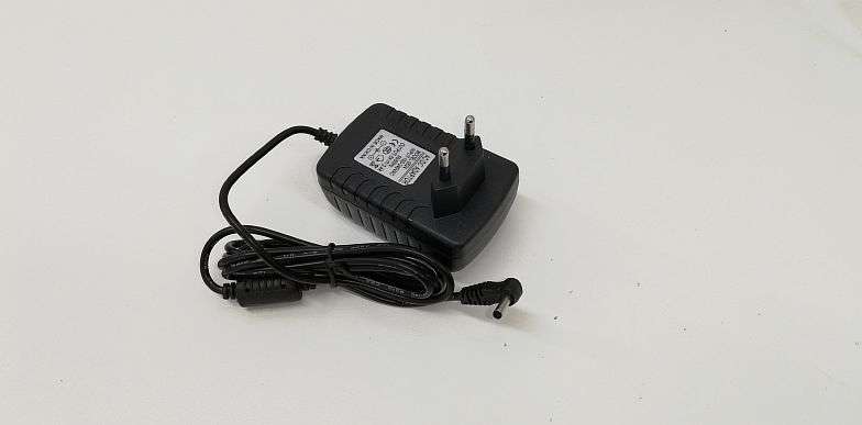 CHARGER LENOVO 1.35MM IDEA (CH039)