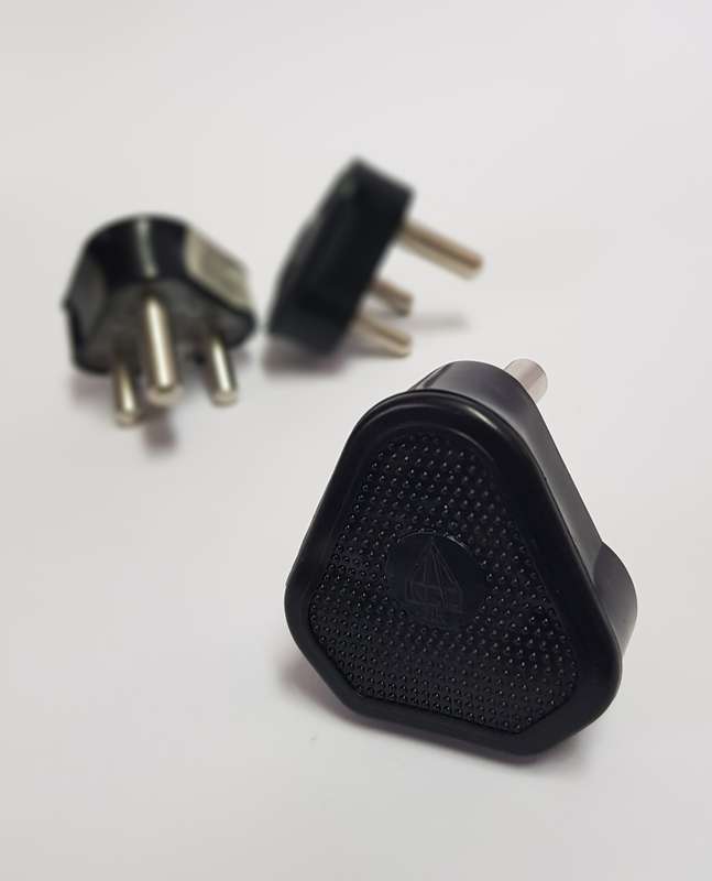 3 Pin Plug top (RUBBER) BLACK 16A SOLID PINS