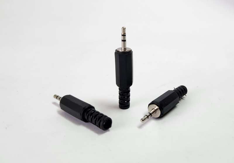 2.5mm Stereo Plastic Plug with Cable Tail  Black (2 pcs)
