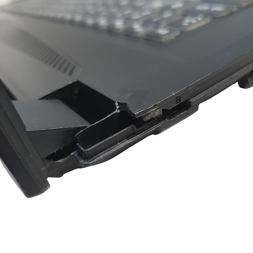 GIGABYTE Sabre 17GV8