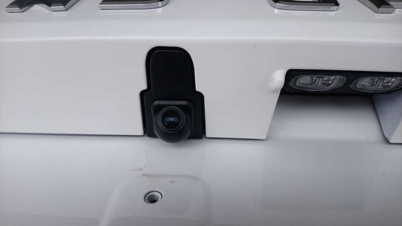Toyota Landcruiser 300 series front camera and rear camera options