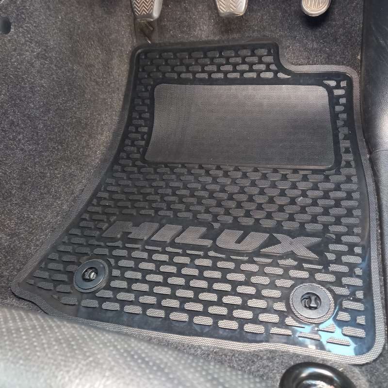 Toyota Hilux rubber mat set, Legend 50, Hilux GR, GD6 2015- ADDO