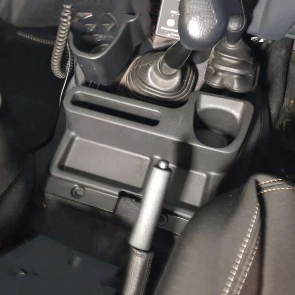 Toyota Landcruiser cup holder and Storage Tray With USB ( Note only Fits V8 &amp; V6)