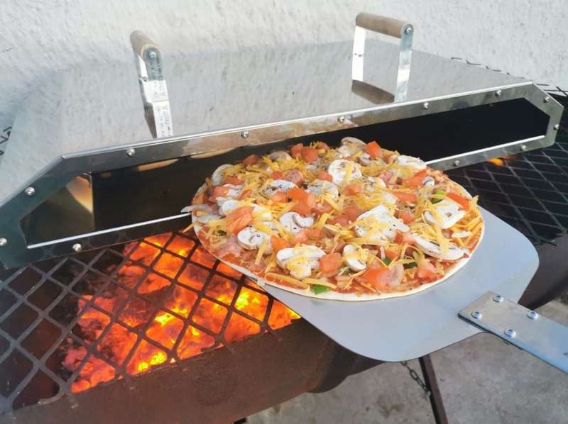 Pizza oven ( BRAAI ) large double with spade
