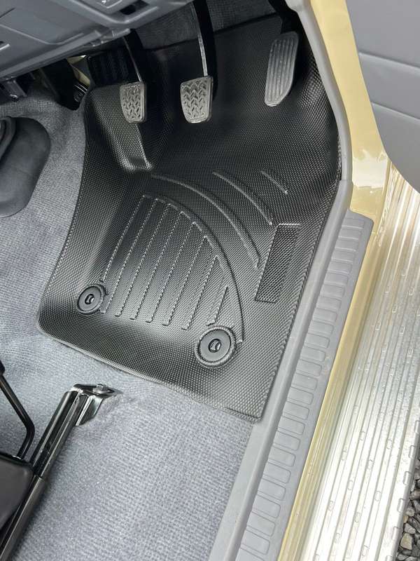 Toyota Landcruiser 79 Series Double Cab rubber mat set 3 piece custom fit (include 2024 model)