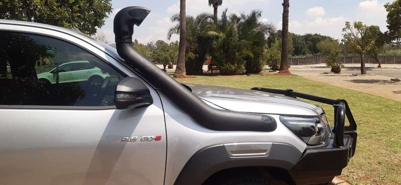 Toyota Hilux Snorkel wide body gd6 2016+