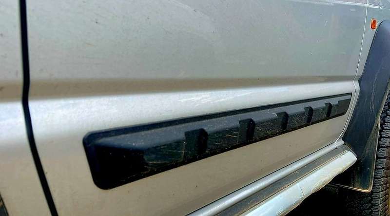 Suzuki Jimny body cladding Gen 4 Matt black 2 piece, 3 door only