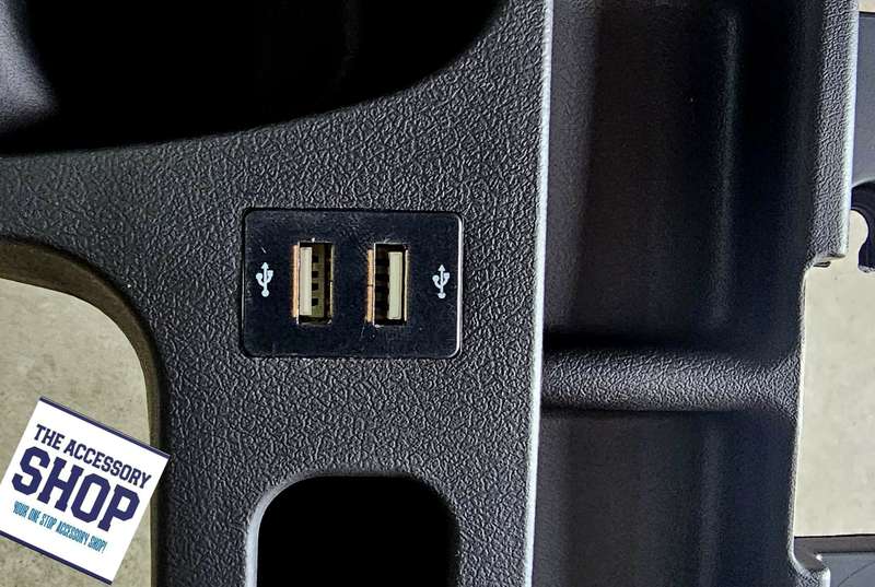 Toyota Landcruiser cup holder and Storage Tray With USB ( Note only Fits V8 &amp; V6)