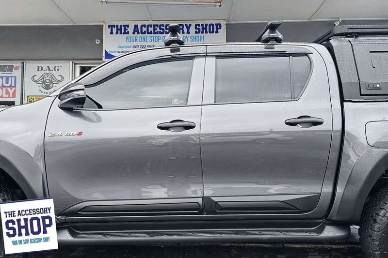 Toyota Hilux body cladding double cab 2016-