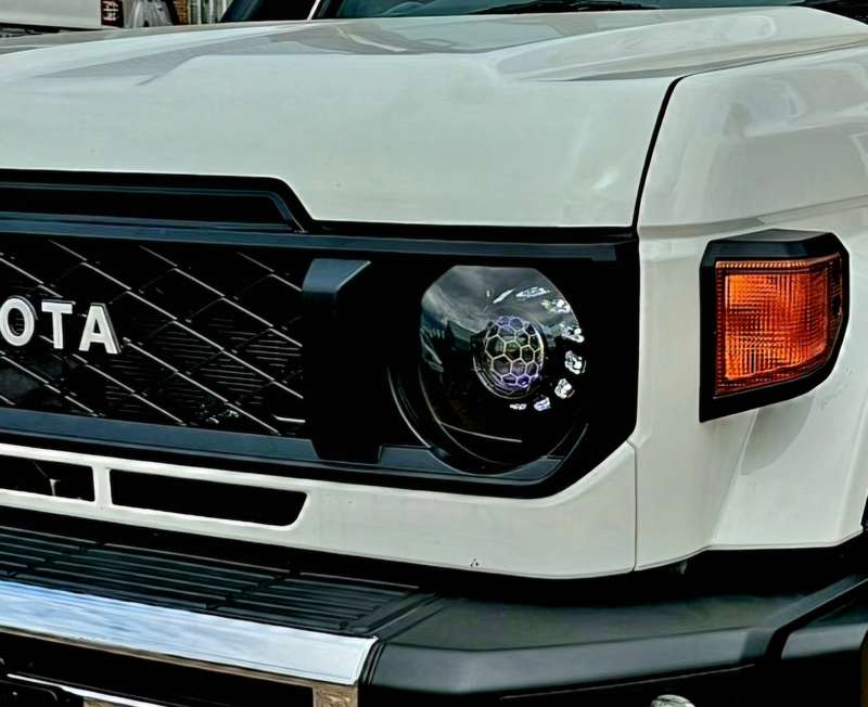 Toyota Landcruiser 70 series LED projector headlight 2024-