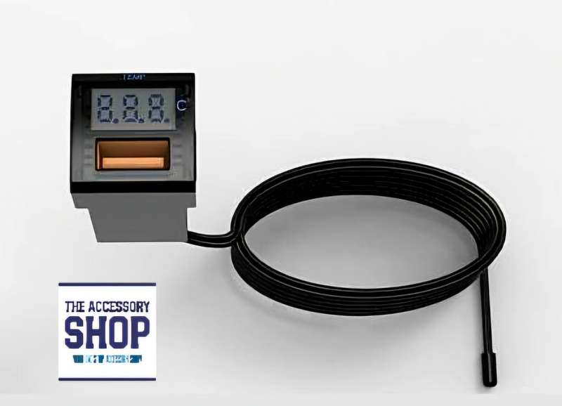 Toyota Landcruiser 70 series USB  22mm x 22mm charger with external temperature 2024-
