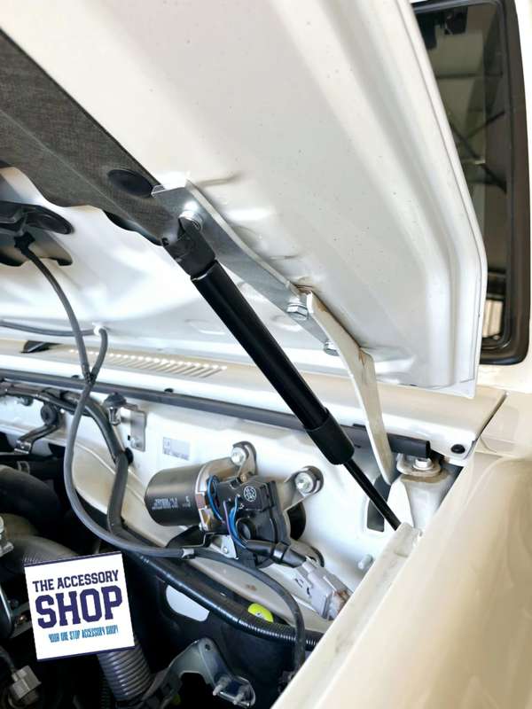 Toyota Landcruiser 79 / 76 Series Bonnet Lift Strut Kit (incl 2024)
