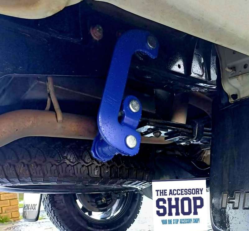 Toyota Hilux Comfort Shackle with Load Sensor cut out 2016 up - 2"