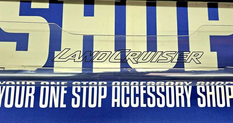 Toyota Landcruiser 70 series bonnet guard Gloss Black with logo or Clear 2024 -