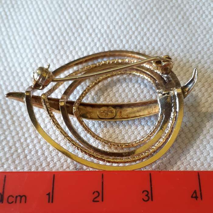 Gold plated brooch makers Mark Moser and Pfeil MP   - Amerikaner MP