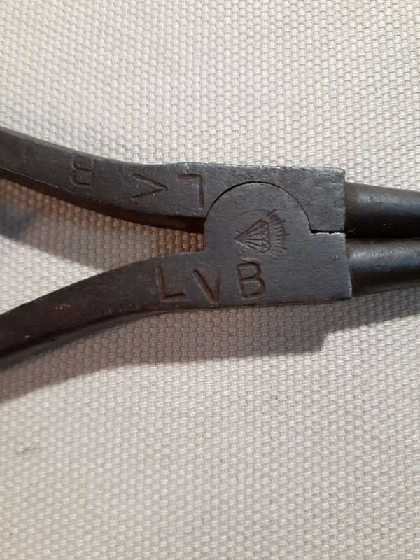 Old Circlip Pliers Diamond Logo