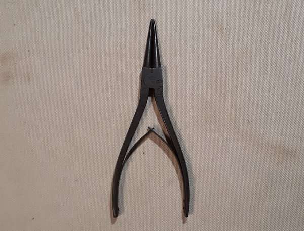 Old Circlip Pliers Diamond Logo
