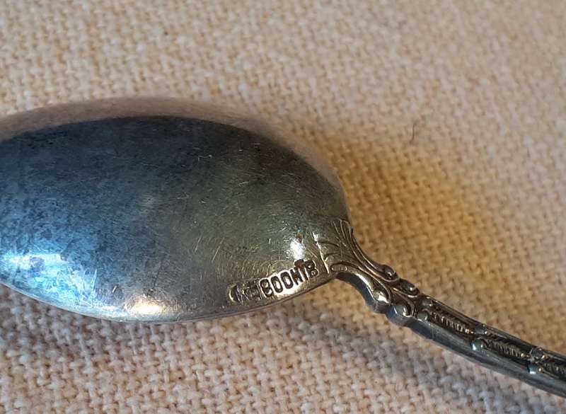 Silver 800 Suisse Souvenir Teaspoon with enamel badge