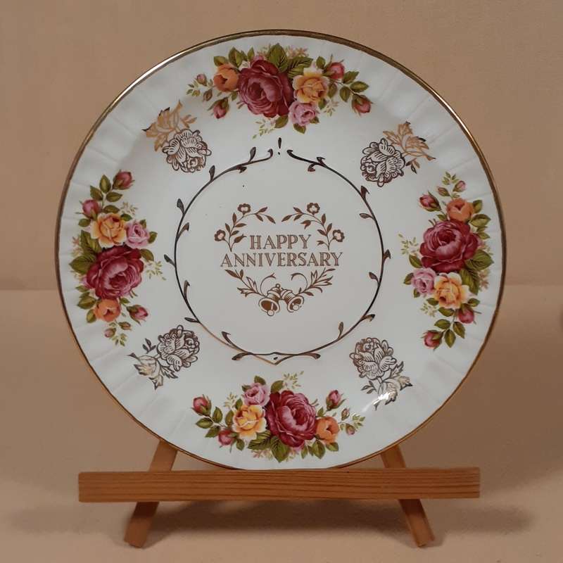 Avon by Wood and Sons - Anniversary Plate - Roses