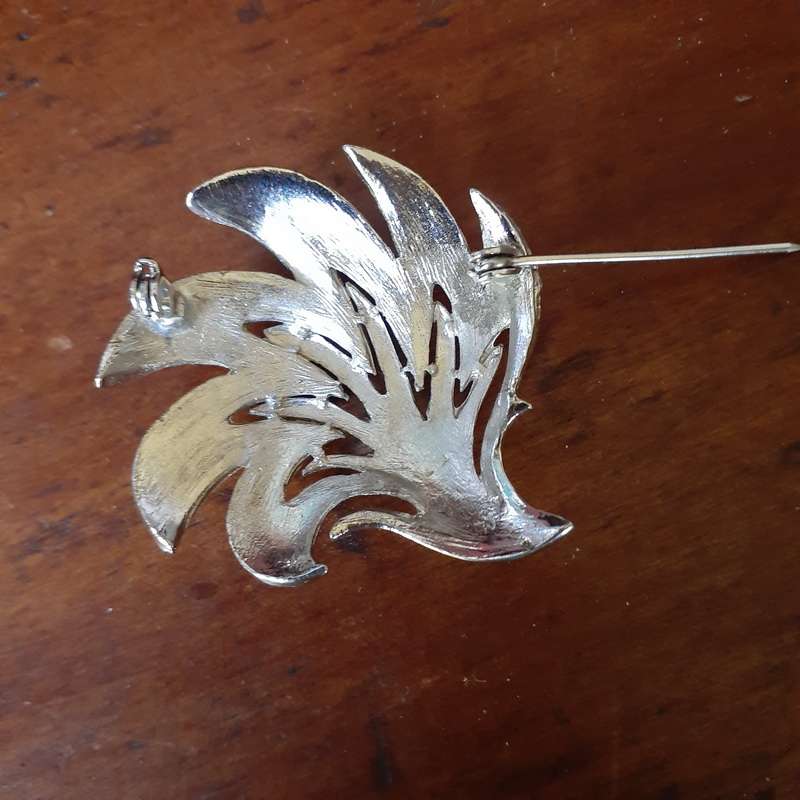 Silver Metal vintage brooch - Styalized Tree