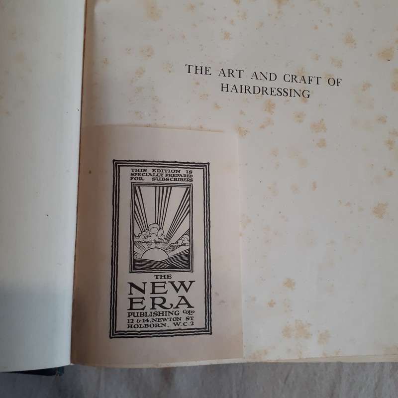 Art and craft of hairdressing - second ed. - Gilbert A Foan - 623 pages