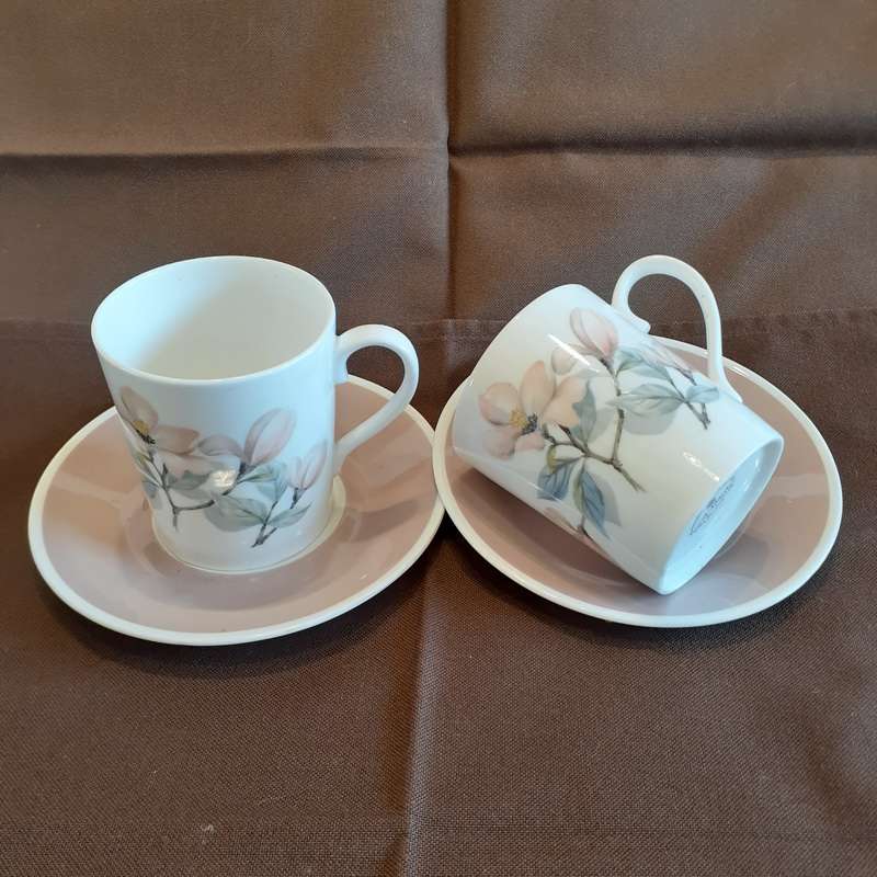 Coffee mugs - 2 demi tasse - Royal Adderley - Ophelia design floral