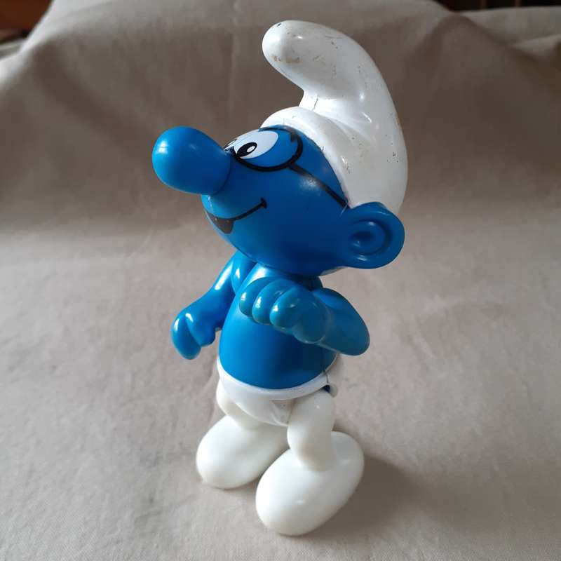 Smurf - Brainy smurf with glasses McDonalds - 10 cms tall