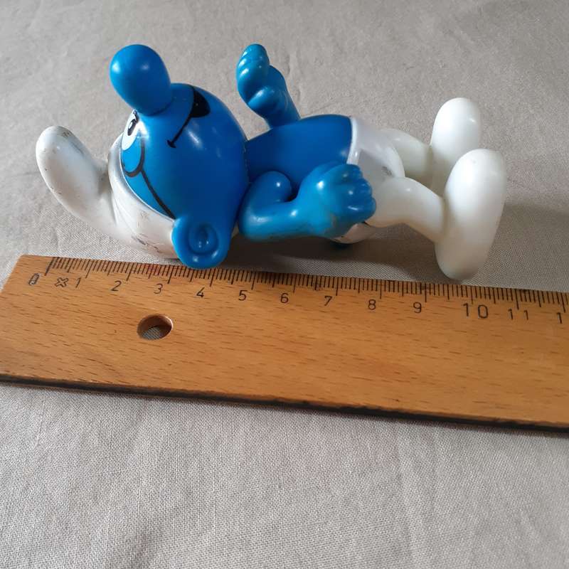 Smurf - Brainy smurf with glasses McDonalds - 10 cms tall