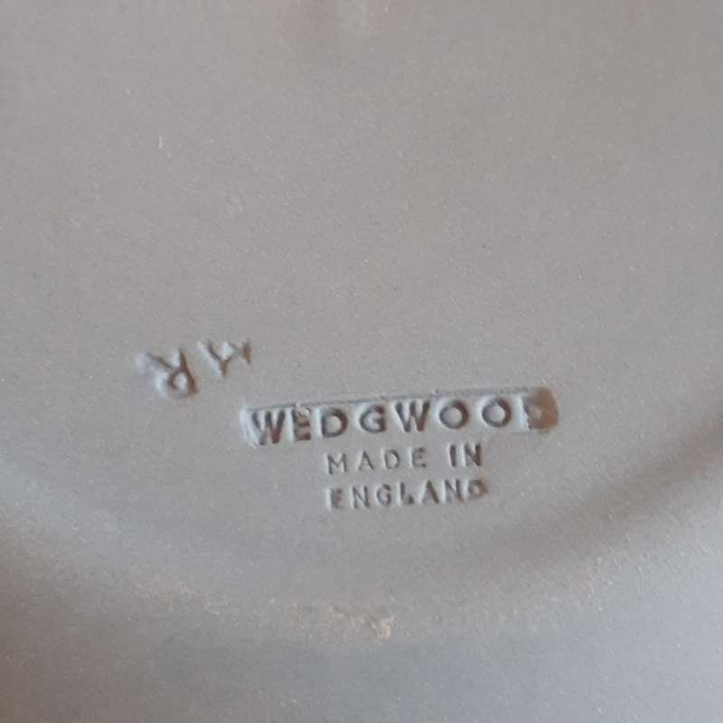Blue and white Wedgewood pin tray - Winchester Cathedral  11 cms